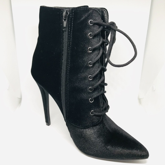 Brand-new, "Merel" Black Velvet Bootie, size 9 US - Picture 3 of 8